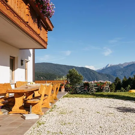 Speckerhof Aparthotel Maranza